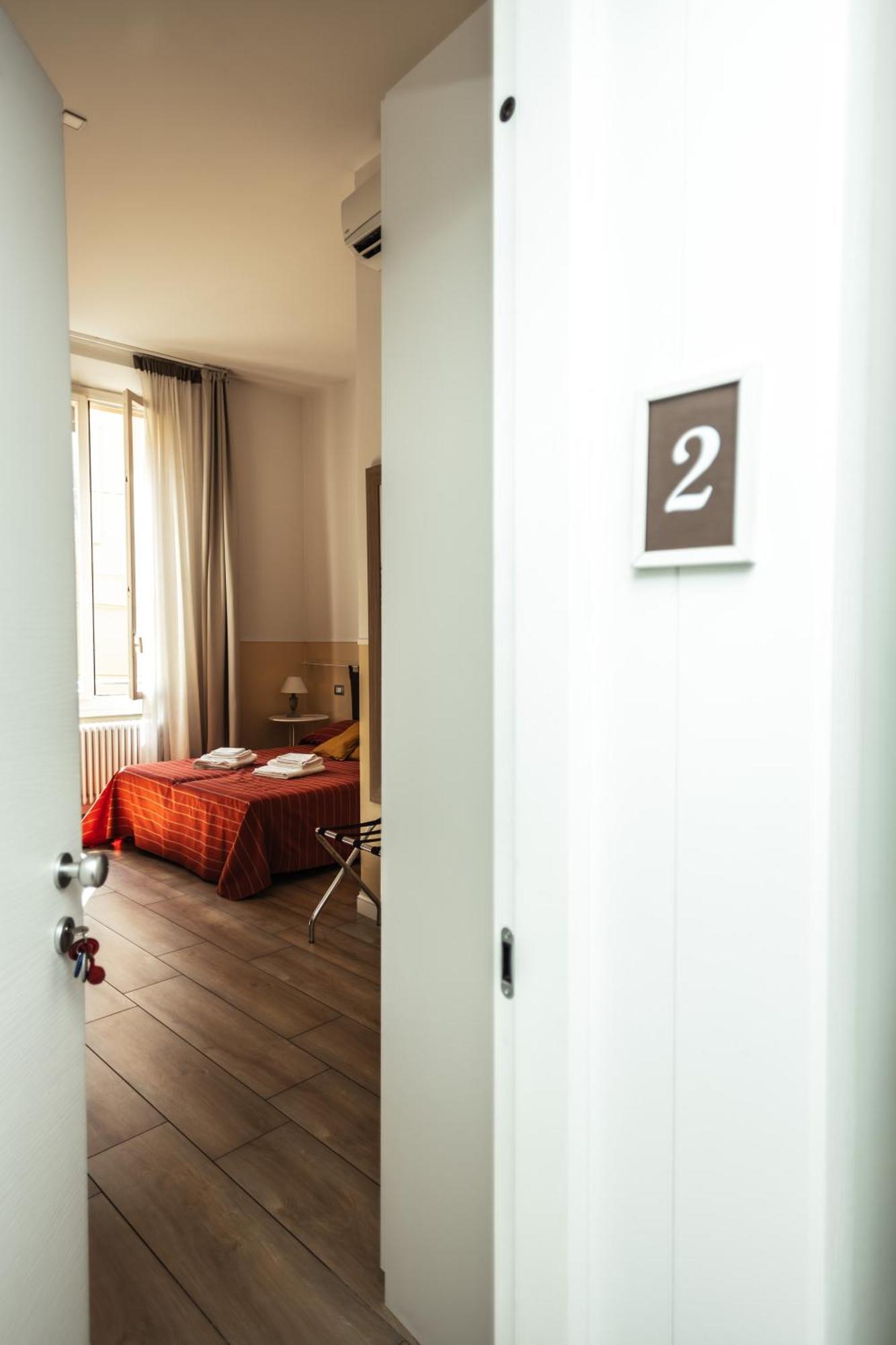Il Tiro Rooms Болоня Екстериор снимка